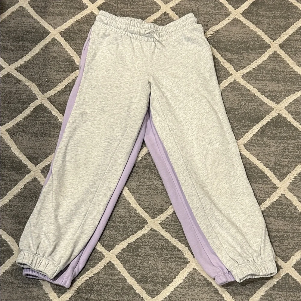 Bundle of 2 Old Navy Sweatpants / Joggers, Lavender and Gray